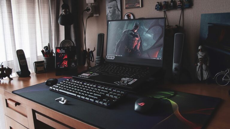 bureau gaming avec tapis XXL