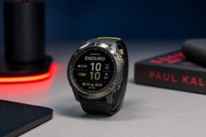 La reine des montres d'ultra-endurance fait son grand retour : découvrez les premiers secrets de la Garmin Enduro 4 découvrez la garmin enduro 4, la montre incontournable pour l'ultra-endurance, qui fait son grand retour avec des innovations et secrets exclusifs pour accompagner vos exploits.